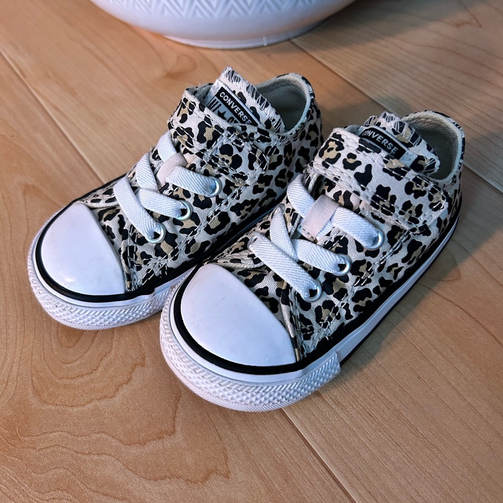 Baby Girl Chucks! 🐆